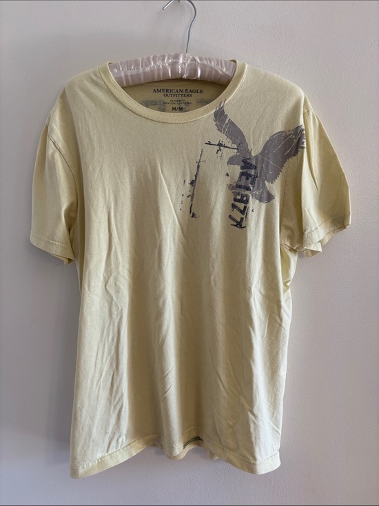 American Eagle Outfitters Other - American Eagle Outfitters Men's Light Yellow Graphic Tee